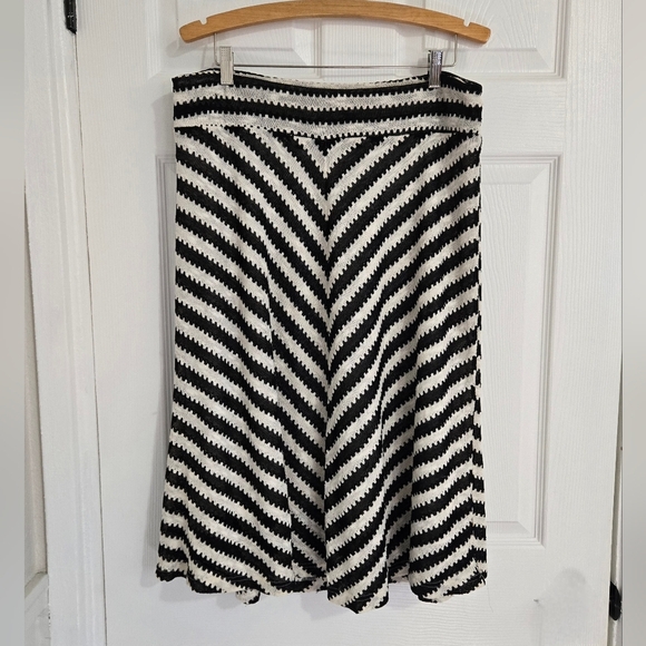 Zac & Rachel Cotton Blend Skirt Size  Large Lightweight Flare Knitted - Picture 2 of 8